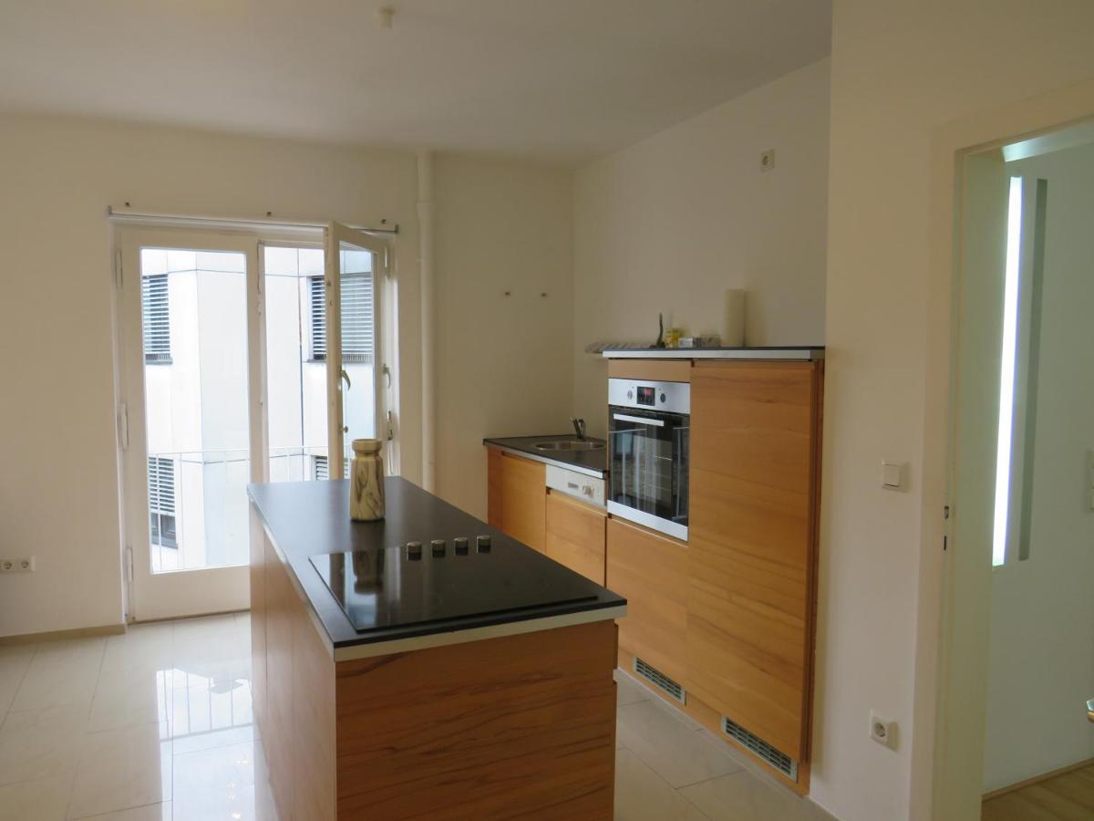 L8 Street - Mannheim Apartamento Exterior foto